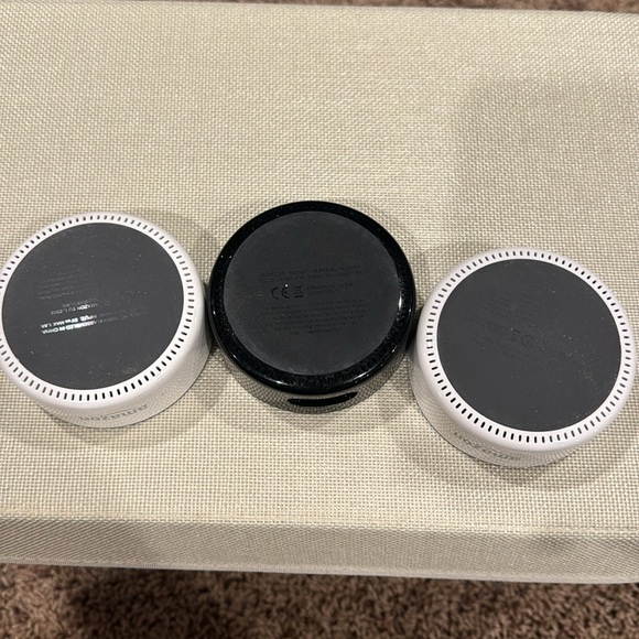 3 Amazon Dots - Picture 3 of 4